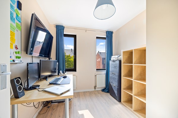 Medium property photo - Tom Navislaan 12, 2493 BN Den Haag